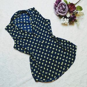 Express Lemon Print Sleeveless Blouse